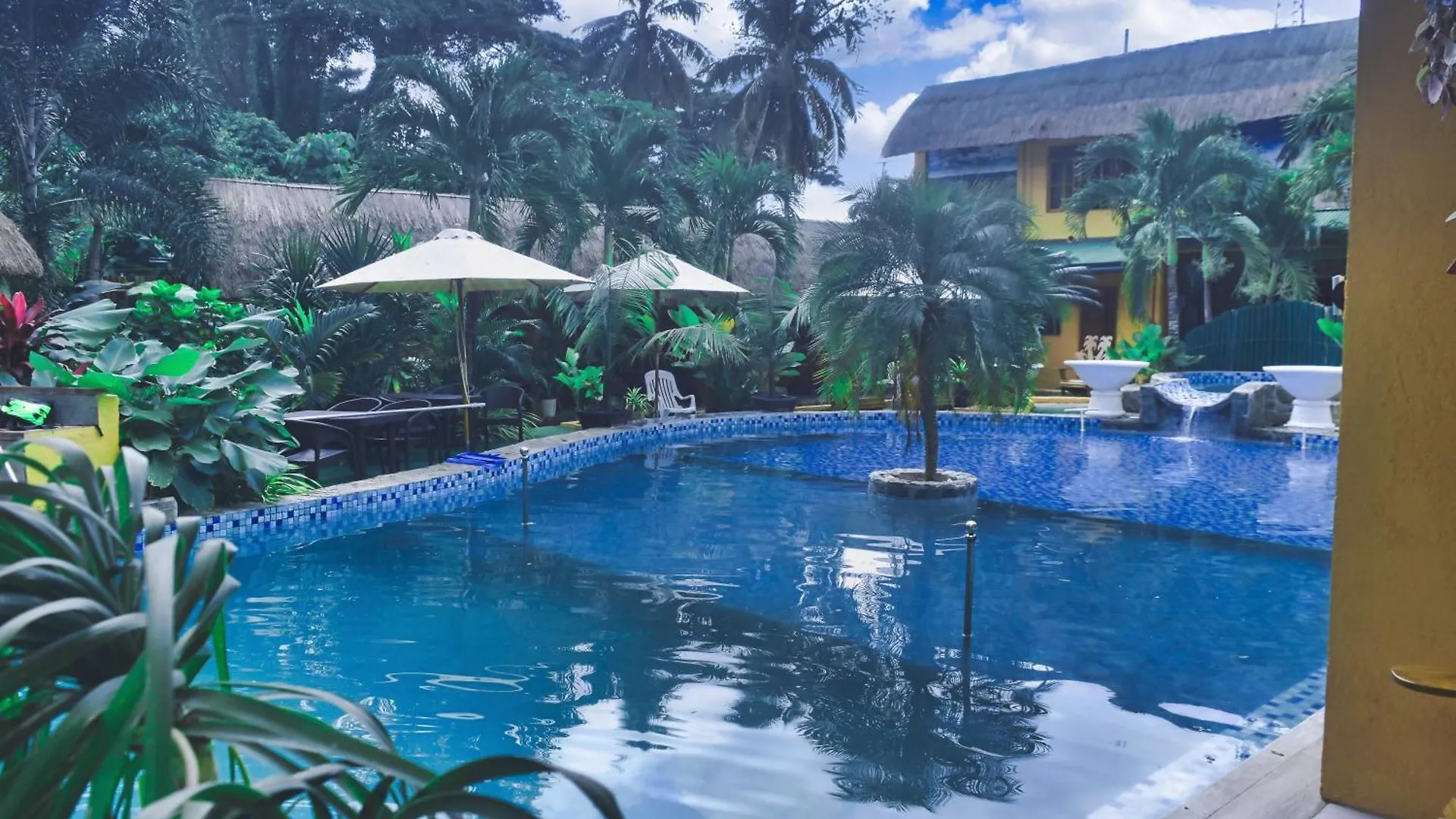 P1 Club Resort Panglao 0*,  Filipiny