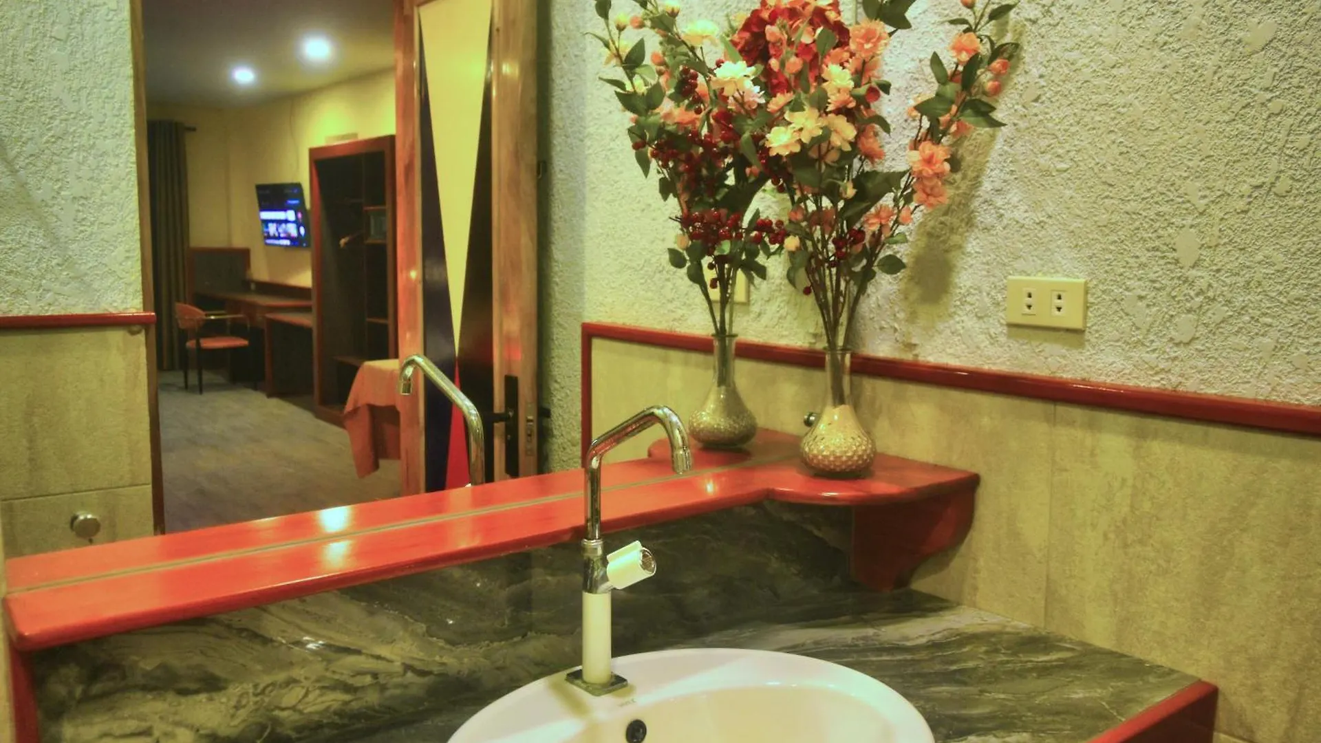 P1 Club Resort Panglao 0*,